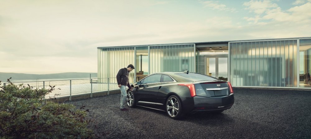 2016-Cadillac-ELR-002.jpg