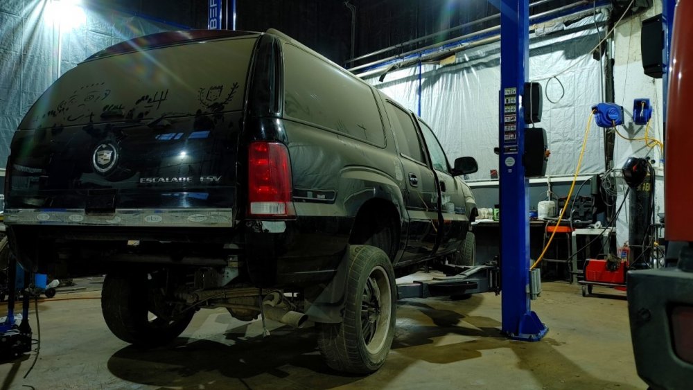 Point Blur_Nov022023_174455.jpg