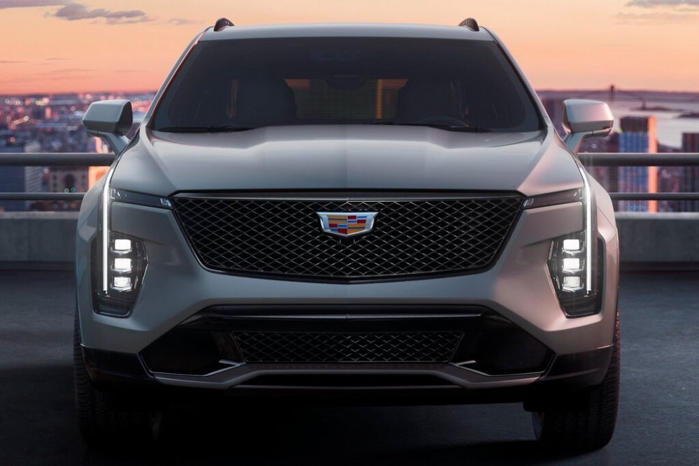 cadillac_xt4_1188163.jpg